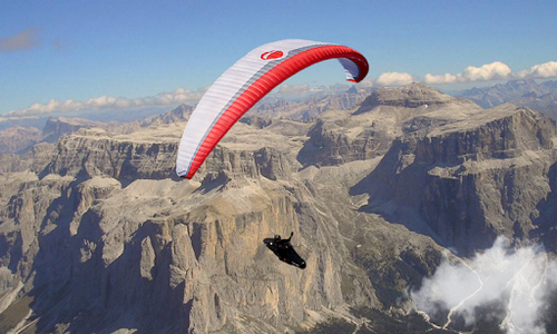 Paragliding - ladda ner levande bakgrundsbilder till Android 2.2 mobiler.