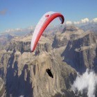 Förutom levande bakgrundsbild till Android Wolf and Moon ström, ladda ner gratis live wallpaper APK Paragliding andra.